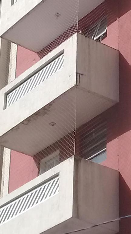  Apartamento vento e mar 2 quartos na quadra da praia