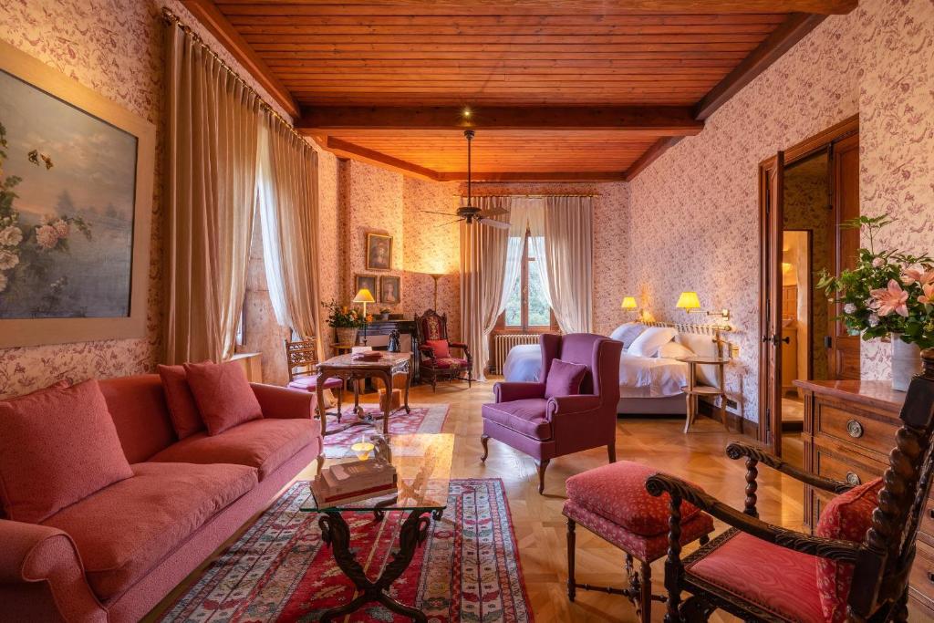 Posezení v ubytování Château De Riell