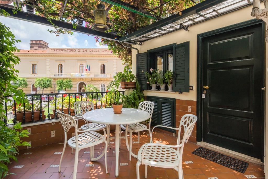 Villa Elisa Holiday Home - 13