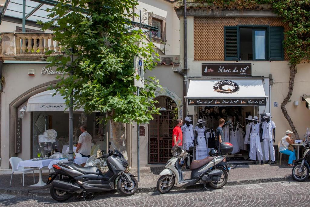 Villa Elisa Holiday Home - 14