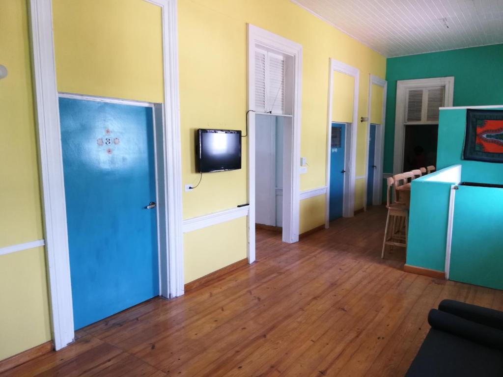 TV a/nebo společenská místnost v ubytování Park Hostel