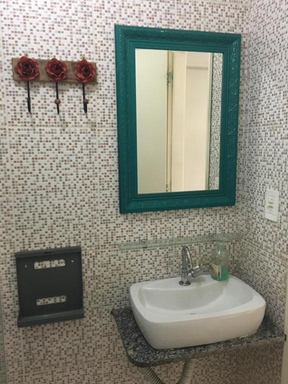  Praça da Árvore Hostel