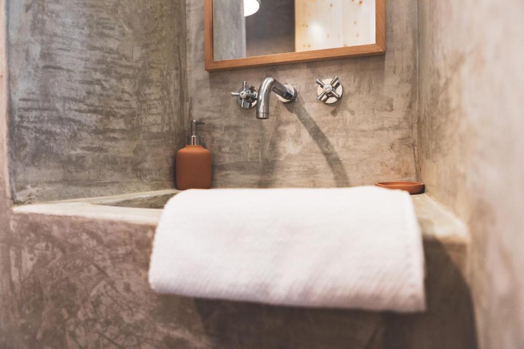 Azenhas do Mar West Coast Design and Surf Villas - 8