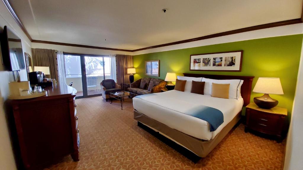 Harbor View Inn - 