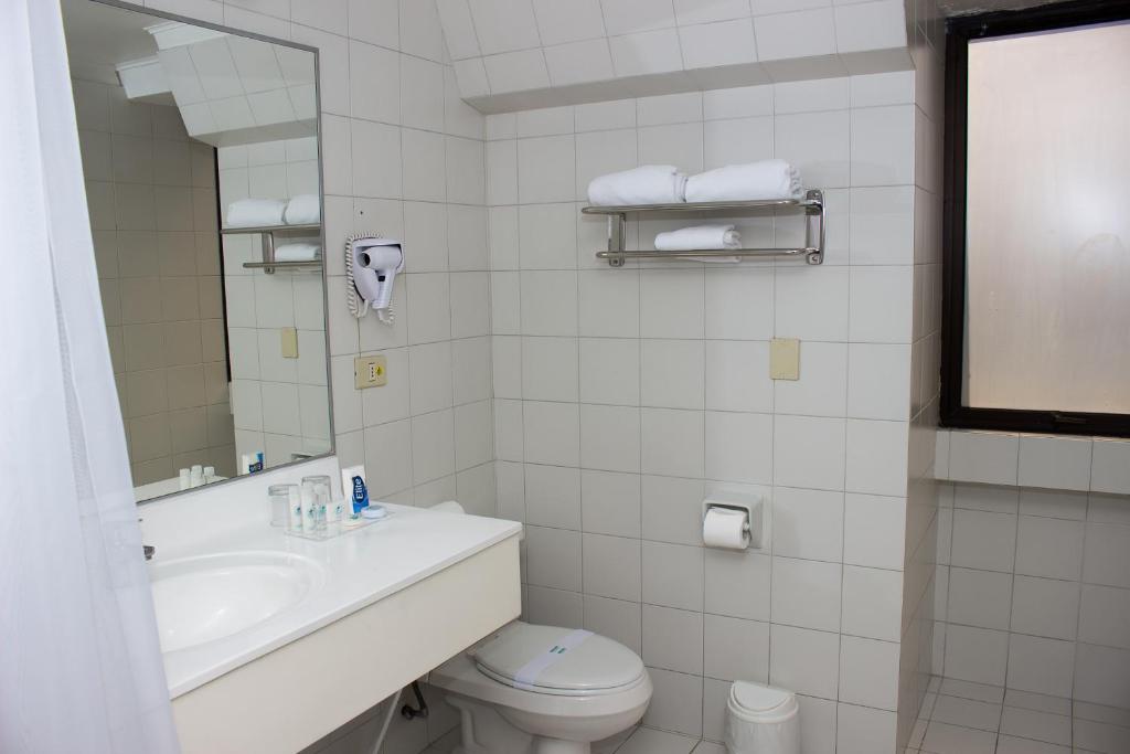 Koupelna v ubytování Gala Hotel