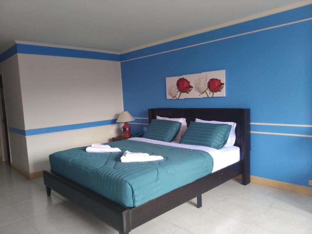 The Pacific Cool Chic - Resim 25