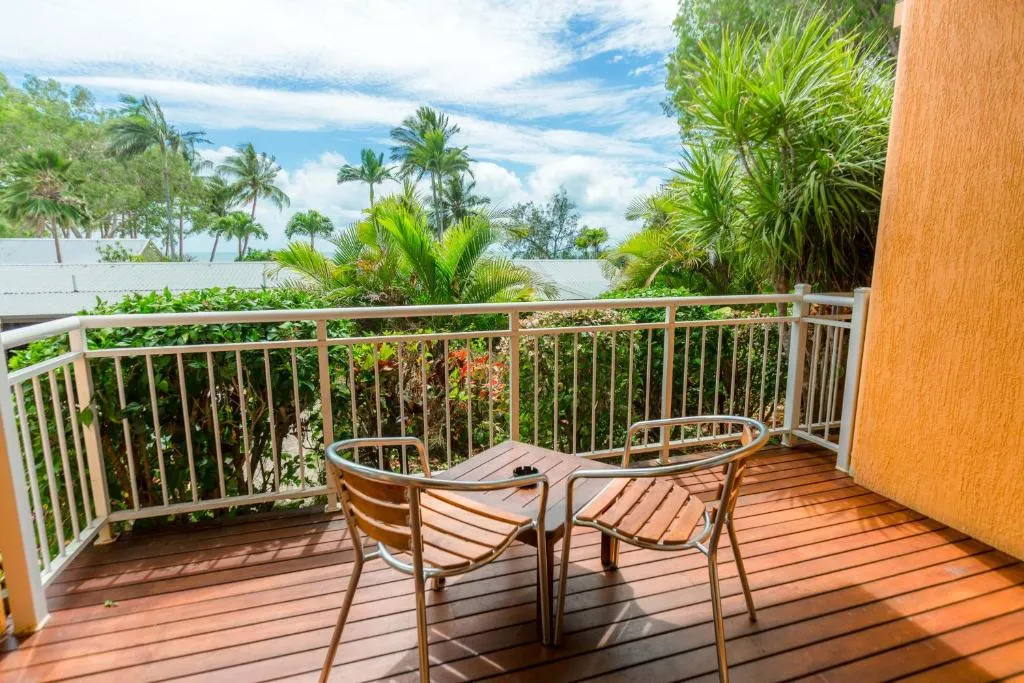 Superior Queen Room with Ocean View