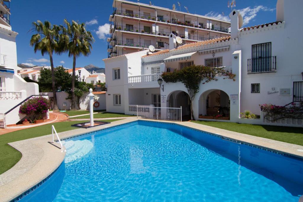 BAJAMAR II 2 MENYBER, Nerja – Updated 2022 Prices