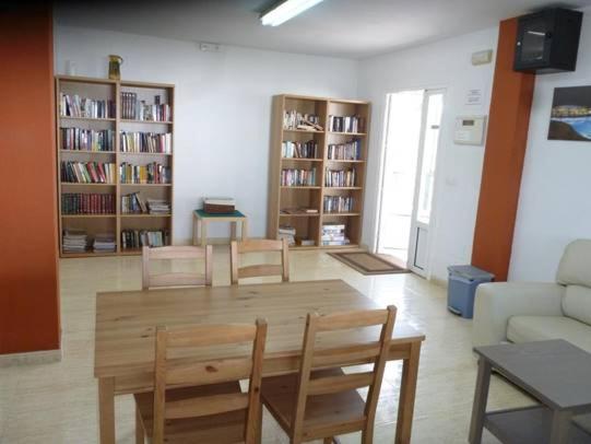 Knižnica v apartmáne