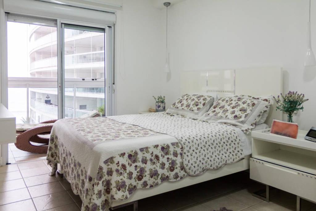  Lindo apartamento frente para o mar