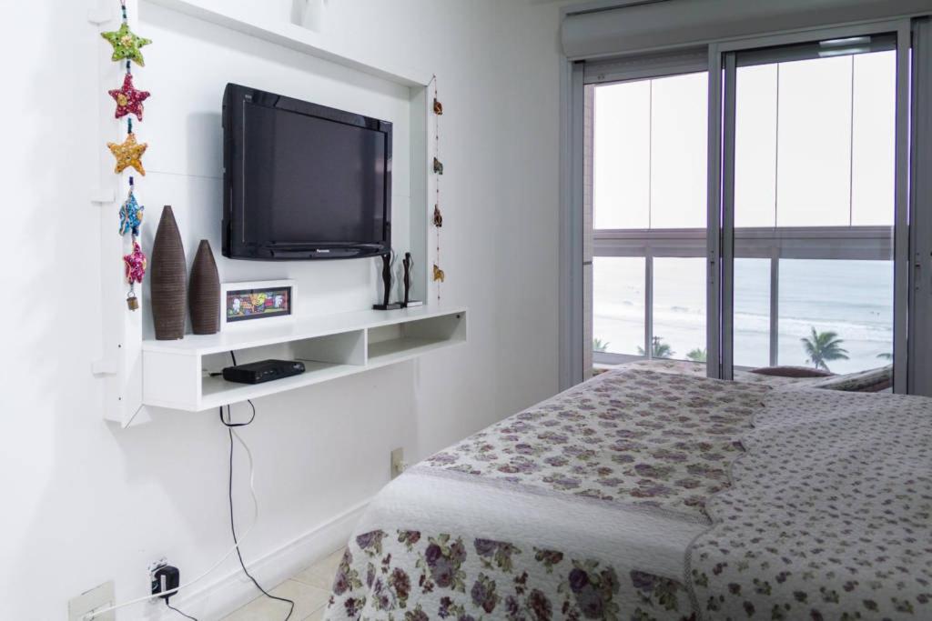  Lindo apartamento frente para o mar