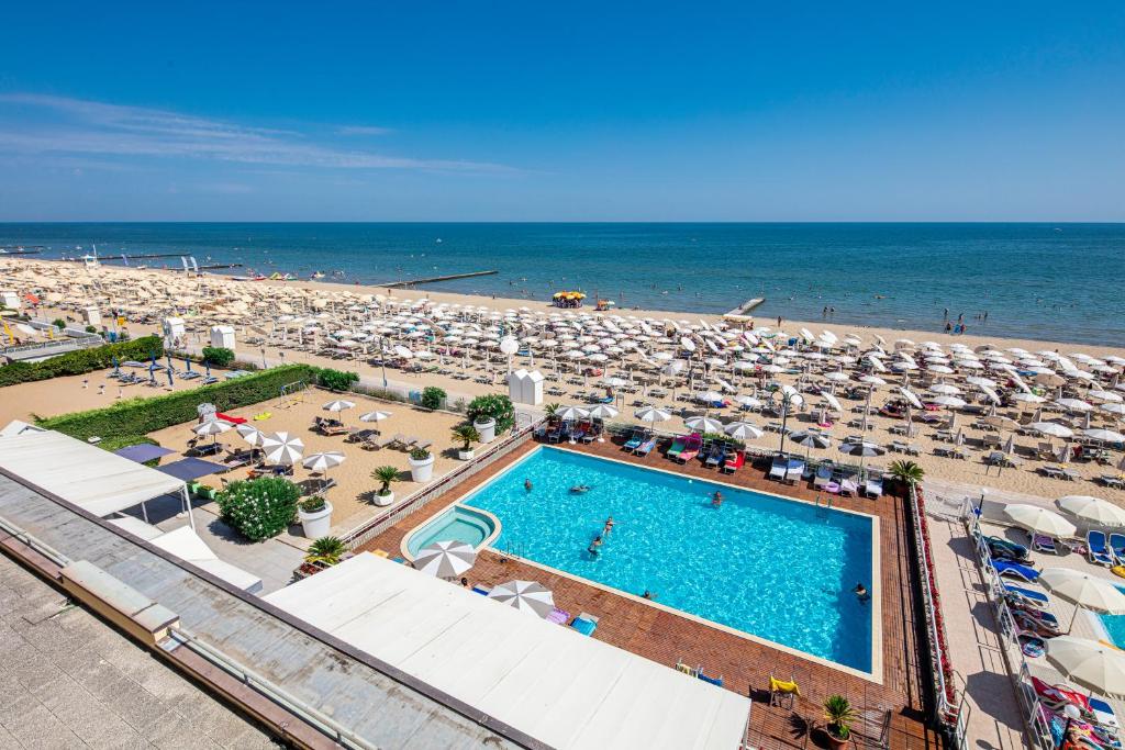 Nespecifikovaný výhled na moře nebo výhled na moře při pohledu z hotelu