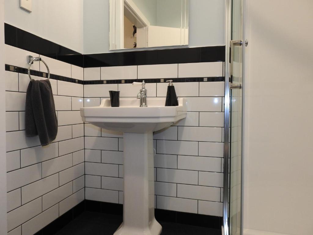 Gardner Court Motel - Resim 39