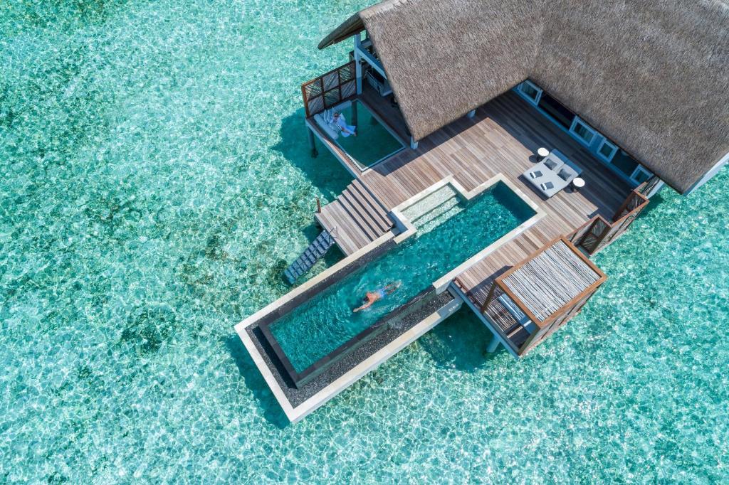 Four Seasons Resort Maldives at Landaa Giraavaru, Atollo Baa – Prezzi  aggiornati per il 2024