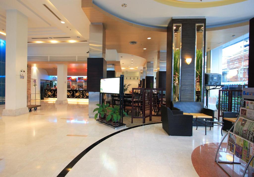 Golden Crown Grand Hotel - Resim 5