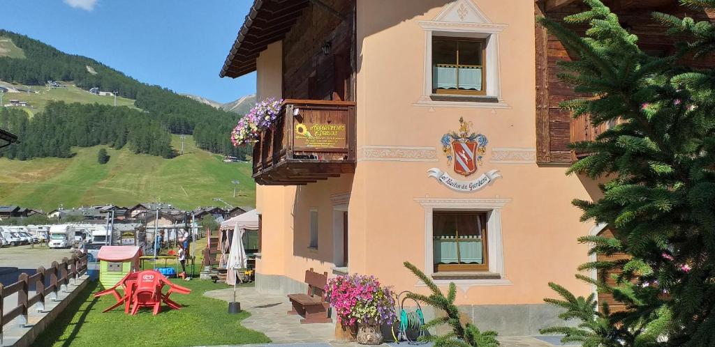 Výhľad na hory alebo výhľad na hory priamo z apartmánu