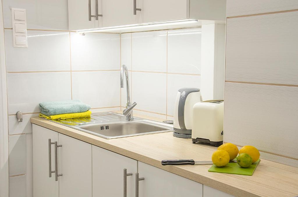 A kitchen or kitchenette at Harrison(e)