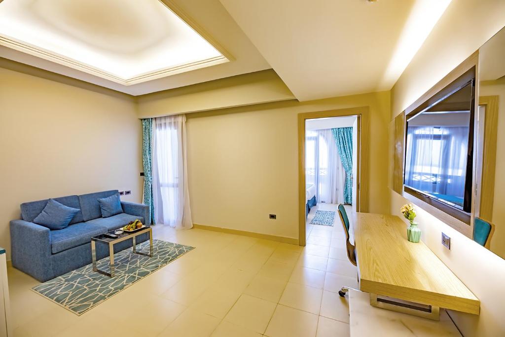 Gravity Hotel & Aqua Park Sahl Hasheesh Families and Couples Only - 12