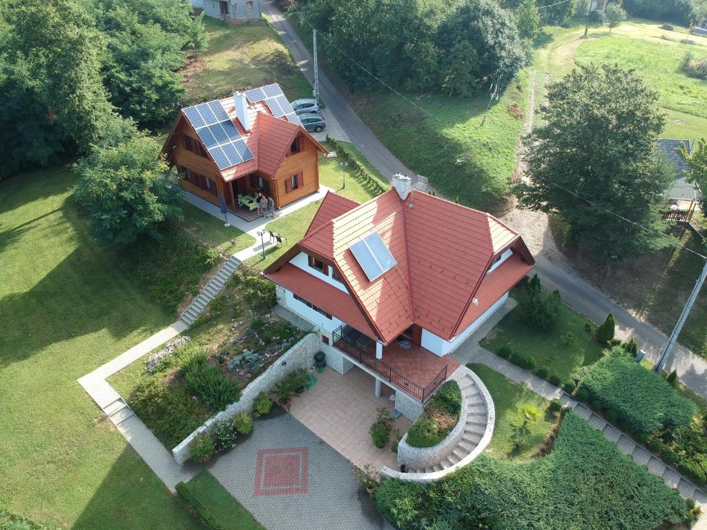 Vonkajšia záhrada v ubytovaní Böjti Pince