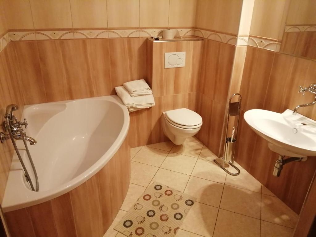 Koupelna v ubytování HOTEL SAN