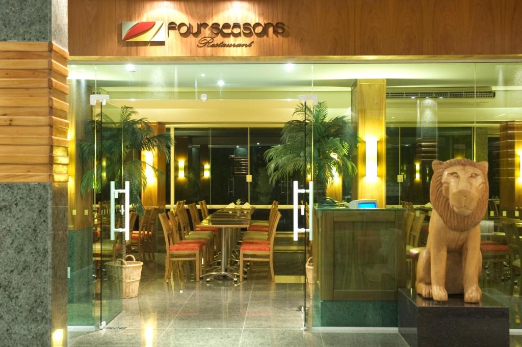  Hotel Porto Real Resort