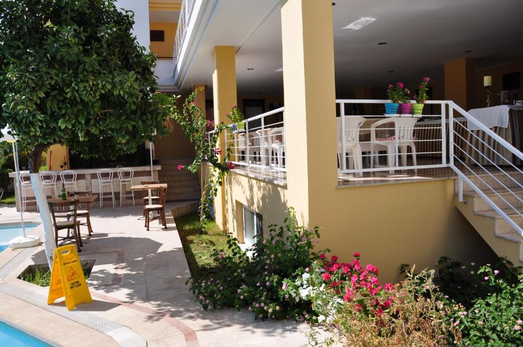 Balkón nebo terasa v ubytování Tuncer Garden Hotel