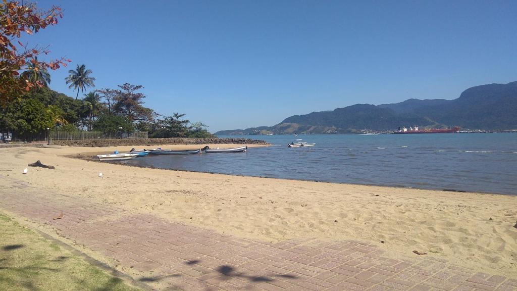  Apartamento no Ilhaflat - frente praia do Perequê