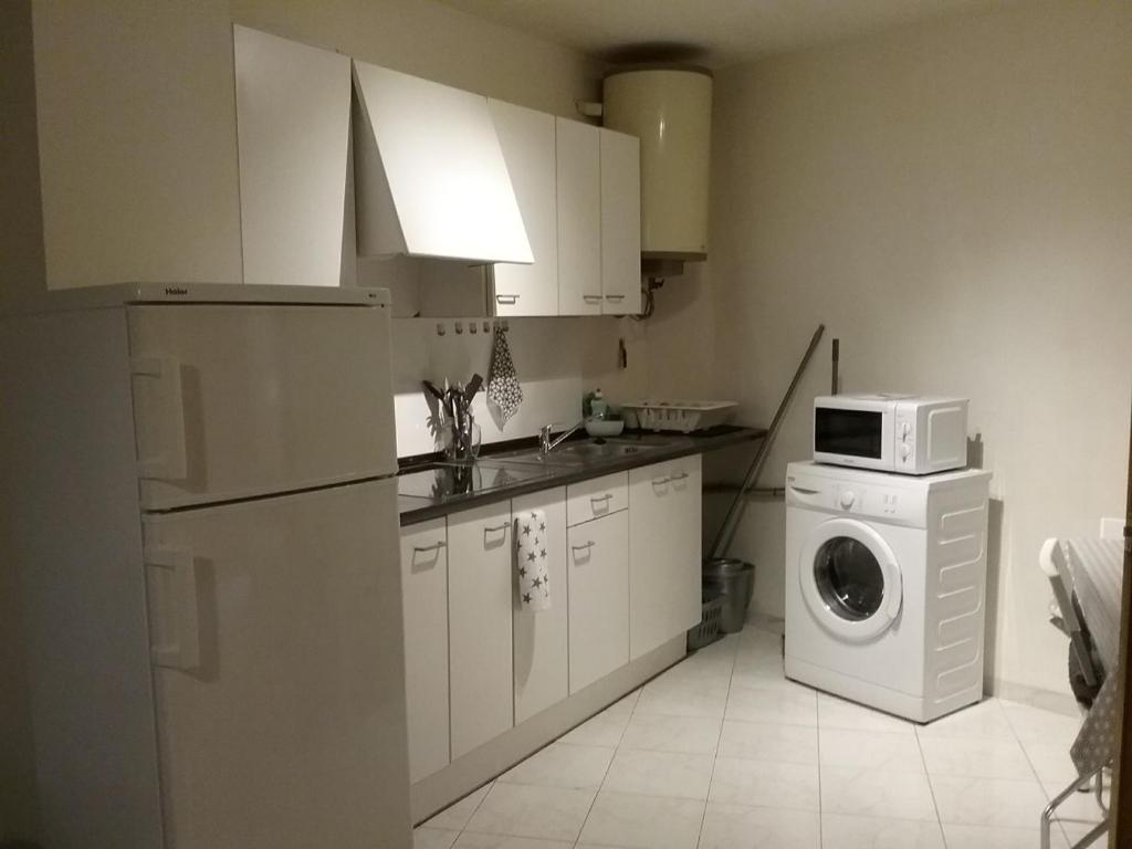 Apartment Any Rooms La Bisbal dEmpordà, Spain - Booking.com