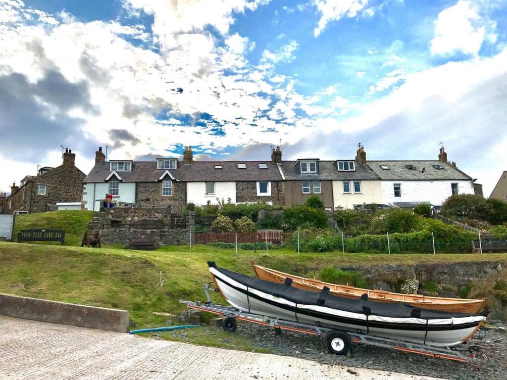 The building where the vacation home is located 