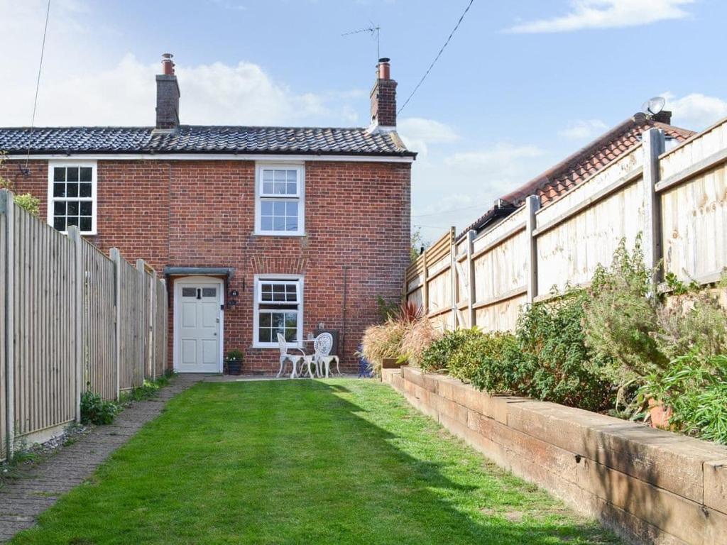 The building where the vacation home is located 