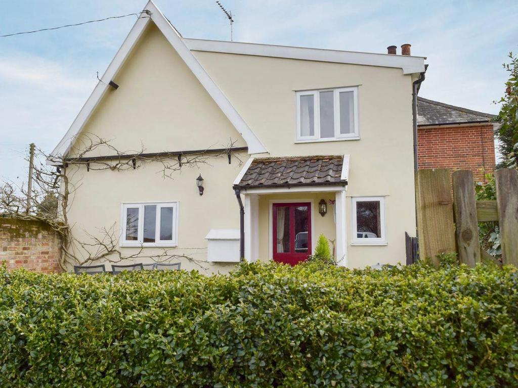 The building where the vacation home is located 