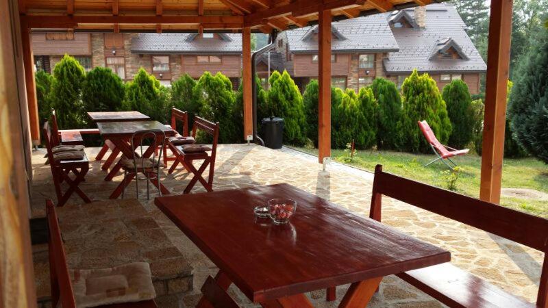 Κήπος έξω από το Vila Paun