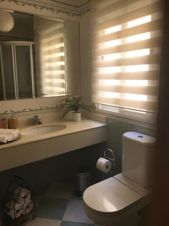 Koupelna v ubytování Apartamentos Logroño centro, TIC TAC, wifi