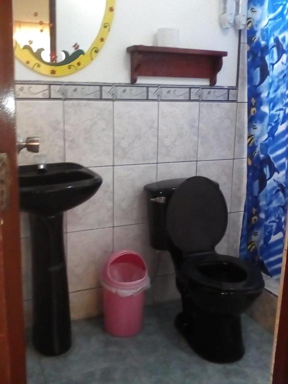Koupelna v ubytování Hospedaje Sarita