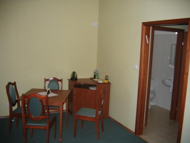 Linat Orchim Dom Goscinny - Resim 7