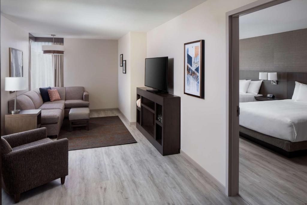 Postel nebo postele na pokoji v ubytování Hyatt Place Poughkeepsie - Hudson Valley