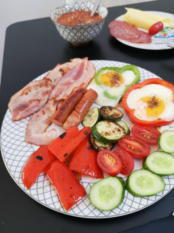 Jídlo v hotelu nebo okolí
