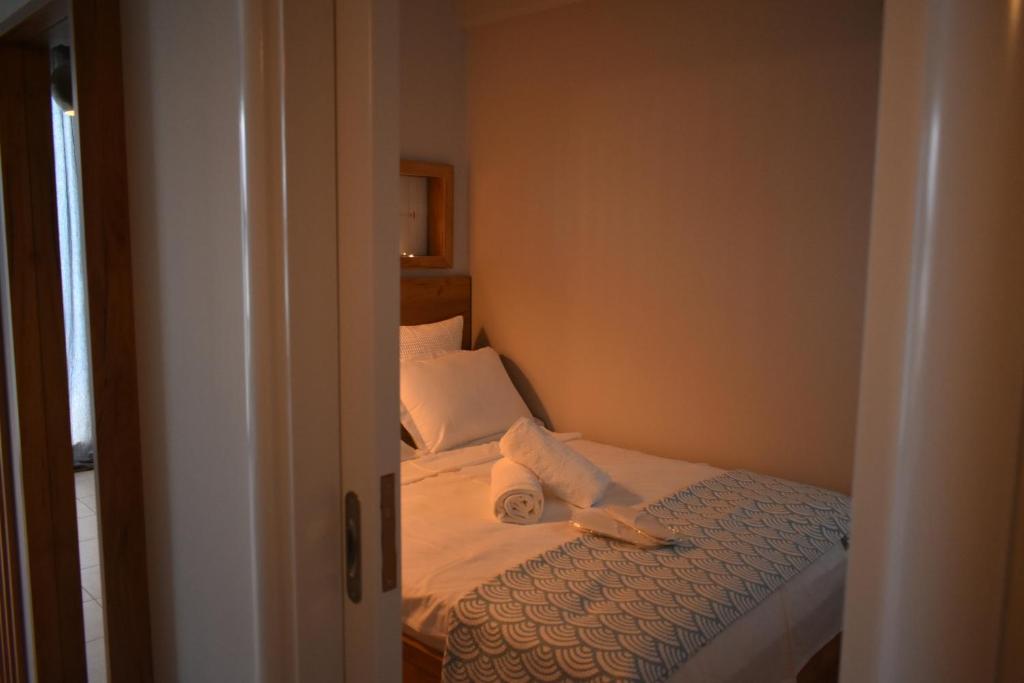 Letto o letti in una camera di Main Square Flat - LUXURY APARTMENTS XANTHI LAX
