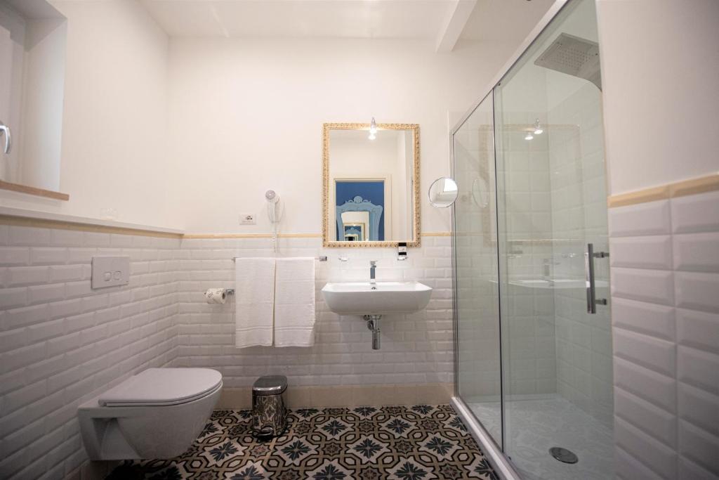 Koupelna v ubytování Sui Generis Tropea Luxury Rooms