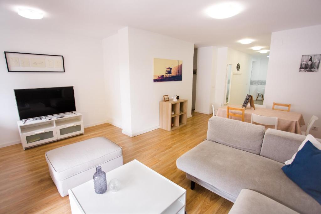 Enviable Location at Port Denia - Walk to Marineta Casiana ...