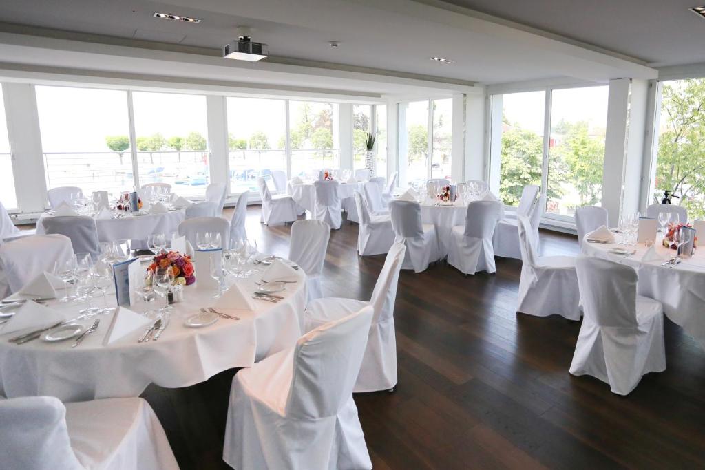 Restaurace v ubytování Marina Lachen