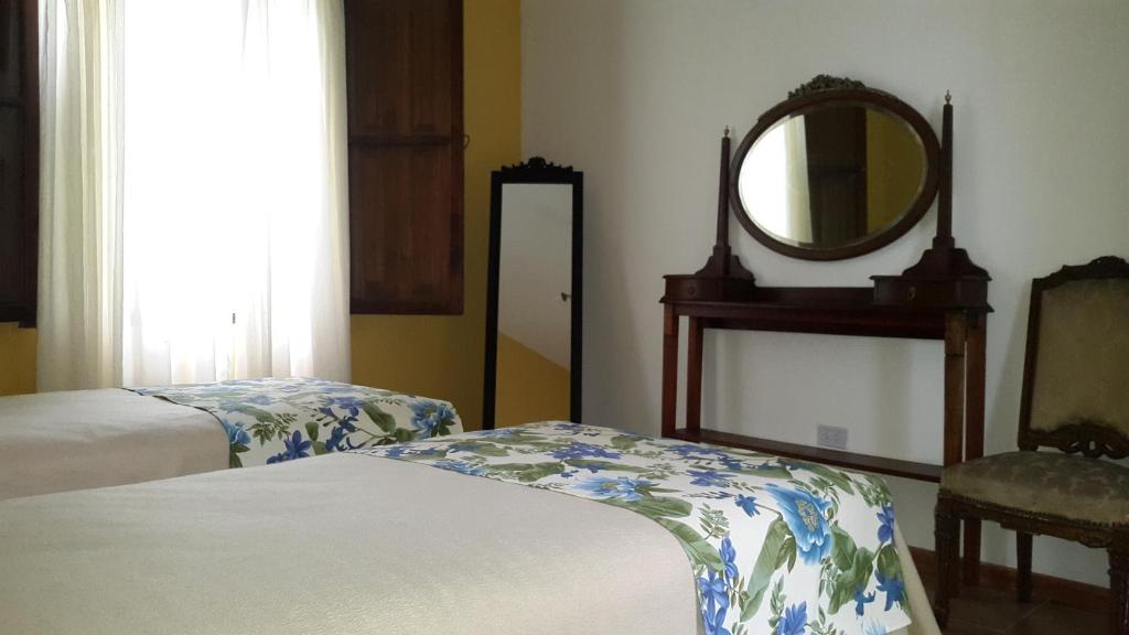 Estancia del Olivo - Luxe Drievoudige Kamer