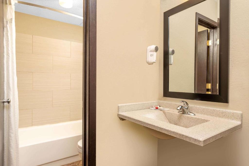 Super 8 by Wyndham Glenwood - King Room - Niet -roken