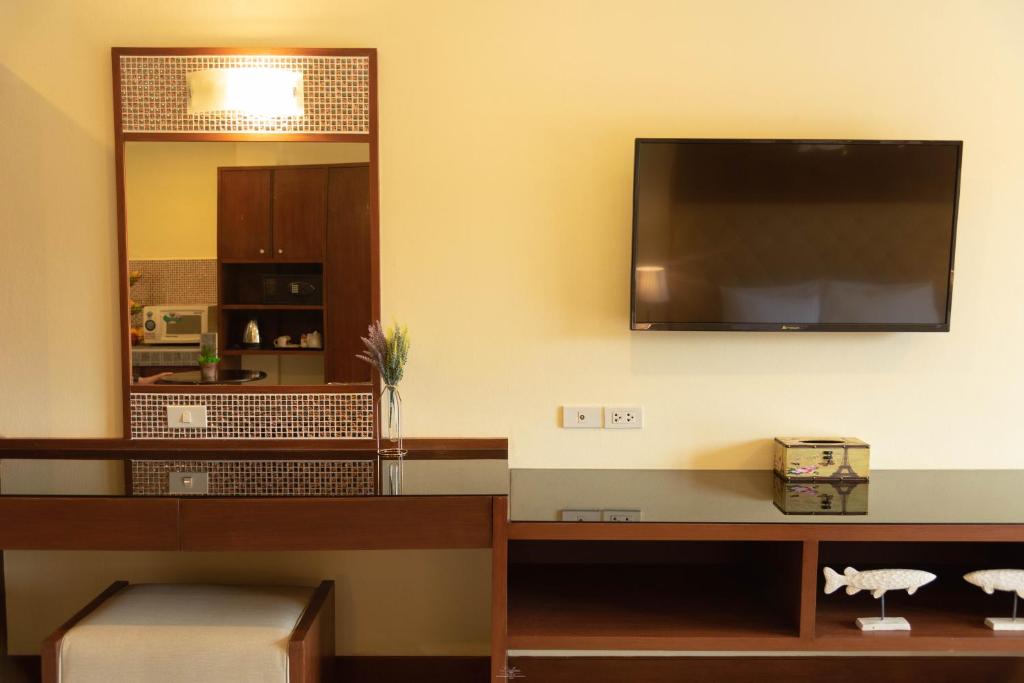TV a/nebo společenská místnost v ubytování Park 38 Hotel - SHA Plus