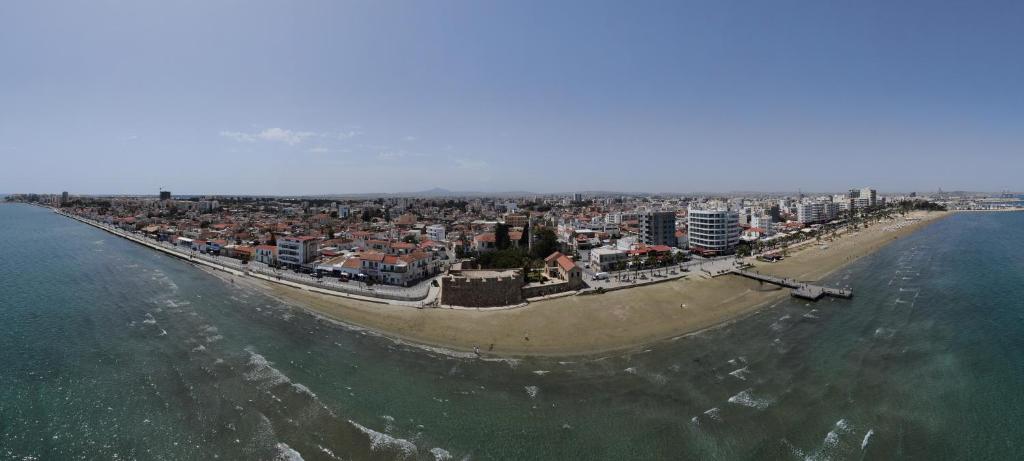 Nespecifikovaný výhled na moře nebo výhled na moře při pohledu z hotelu