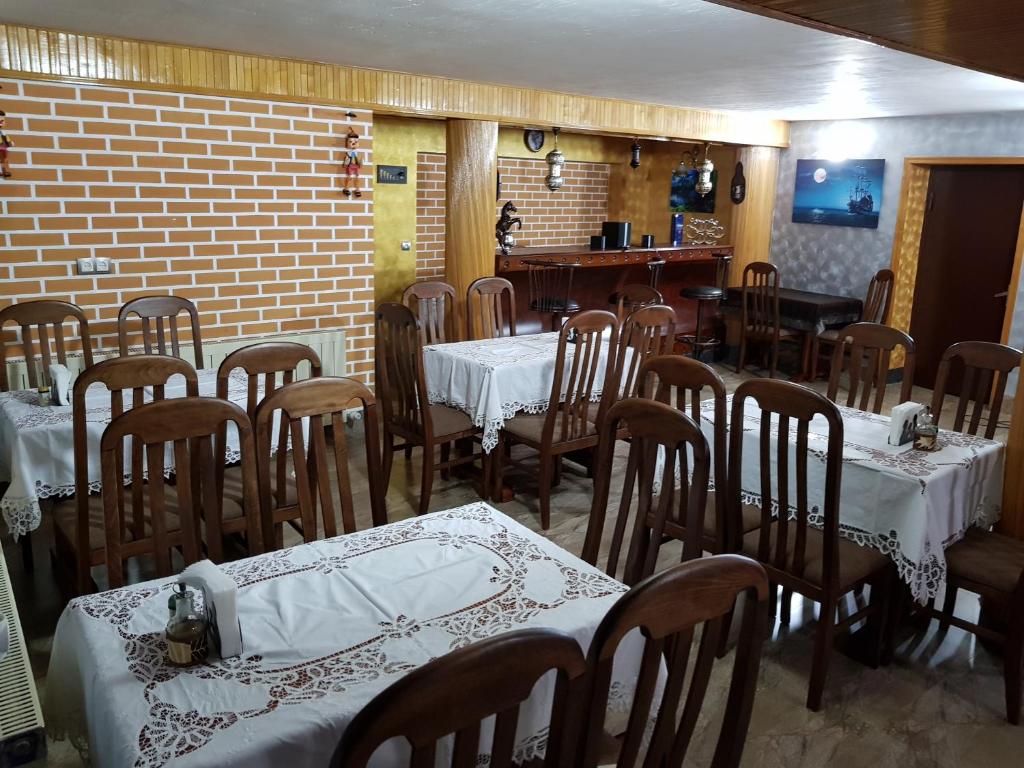 Restaurace v ubytování Hotel Villa