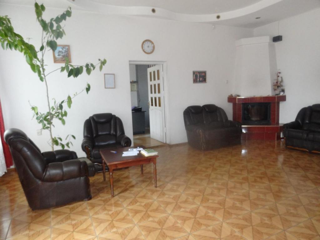 Posezení v ubytování Hotel Rebir