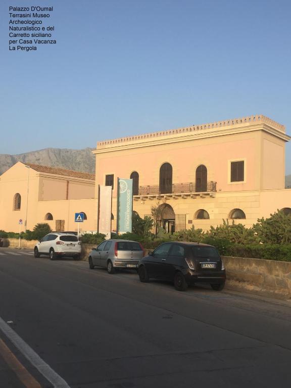 Zdjęcie z galerii obiektu Casa Vacanza La Pergola w mieście Terrasini