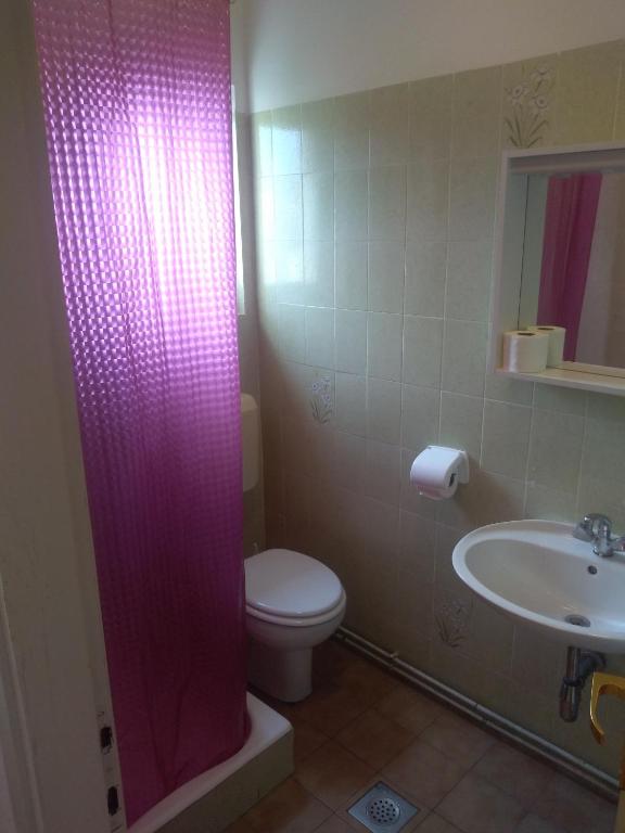 Kúpeľňa v ubytovaní Apartmants Emy