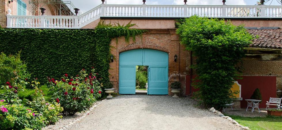A garden outside Villa Belforte